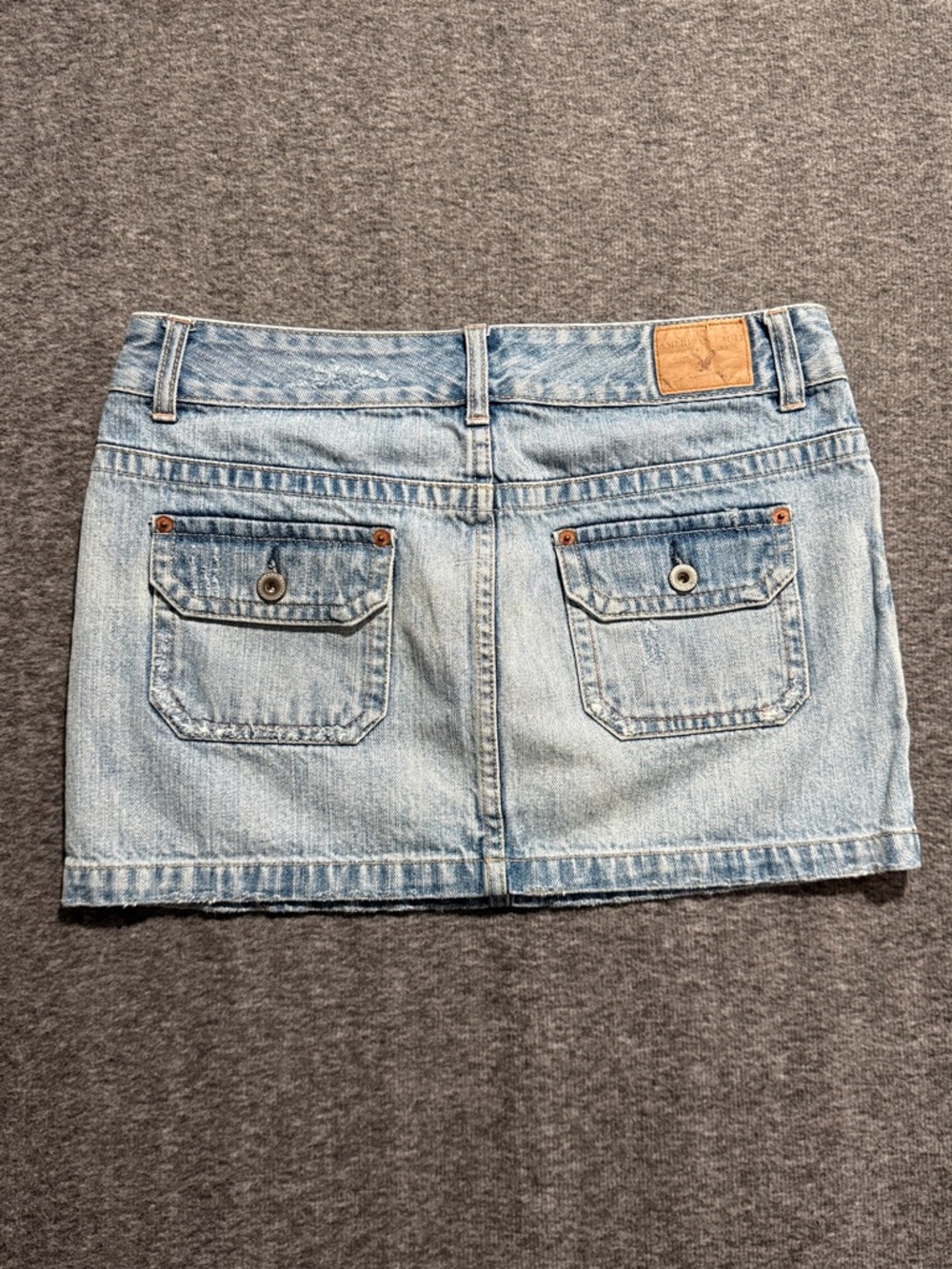 American Eagle Outfitters Y2K Light Blue Distressed Denim Mini Skirt Size 6 - Picture 3 of 7